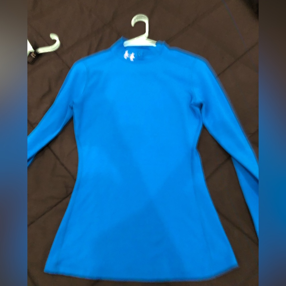 Under armor, small, long sleeve, mock neck, blue shirt. Running shirt. Worn once